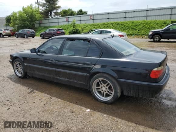 2001 BMW 7 Series 740iL with VIN WBAGH83401DP18434, listed as a Copart auction lot 61392145 with 49,392 mi miles and Clean title. Bid and sale history available at DreamBid. Image 2.