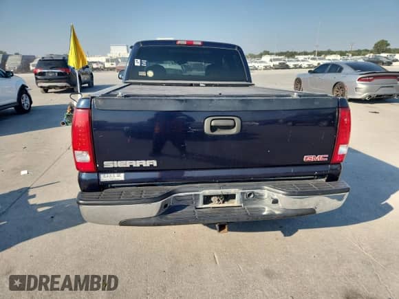 2005 GMC Sierra 1500 SLE z VIN 1GTEC19V55Z162016, wystawiony jako Copart lot #80352745 z przebiegiem 204 635 mil mil oraz Szkoda całkowita • Salvage title. Historia ofert i sprzedaży dostępna na DreamBid. Obrazek 6.