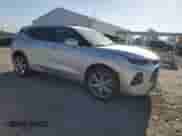 2020 Chevrolet Blazer Premier с VIN 3GNKBFRS0LS716394, выставлен на аукционе Copart как лот 57030775 с пробегом 54 665 миль миль и Списание • Salvage title. История ставок и продаж доступна на DreamBid. Изображение 4.