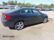2014 Volvo S60 T5 с VIN YV1612FSXE1290190, выставлен на аукционе IAAI как лот 43382498 с пробегом 174 424 миль миль и . История ставок и продаж доступна на DreamBid. Изображение 4.
