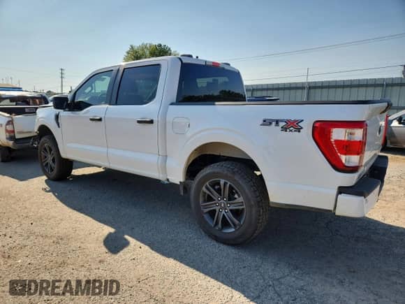 2022 Ford F-150 XLT с VIN 1FTFW1E51NFA41647, выставлен на аукционе Copart как лот 71669405 с пробегом 55 042 миль миль и Списание • Salvage title. История ставок и продаж доступна на DreamBid. Изображение 2.