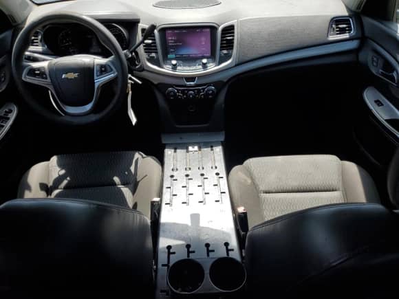 2014 Chevrolet Caprice with VIN 6G3NS5R30EL926479, listed as a Copart auction lot 54709605 with 23,994 mi miles and Clean title. Bid and sale history available at DreamBid. Image 8.