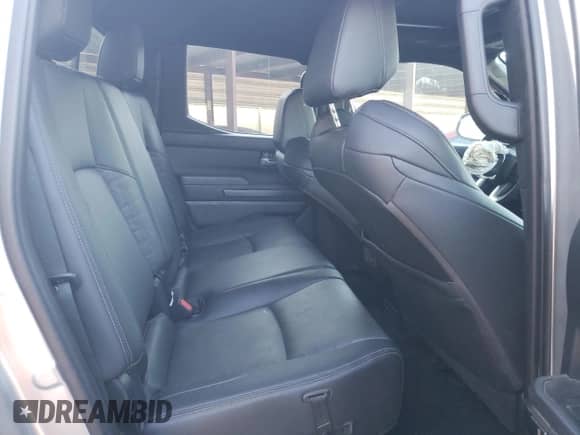 2024 Toyota Tacoma SR5 with VIN 3TYLB5JN6RT060507, listed as a Copart auction lot 81100645 with 7,884 mi miles and Clean title. Bid and sale history available at DreamBid. Image 10.