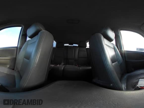 2003 Hyundai Santa Fe GLS с VIN KM8SC73D43U425401, выставлен на аукционе IAAI как лот 42760756 с пробегом 190 045 миль миль и . История ставок и продаж доступна на DreamBid. Изображение 18.