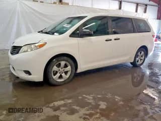 2017 Toyota Sienna L with VIN 5TDZZ3DC3HS824604, listed as a Copart auction lot 82137975 with 43,506 mi miles and Clean title. Bid and sale history available at DreamBid. Image 1.