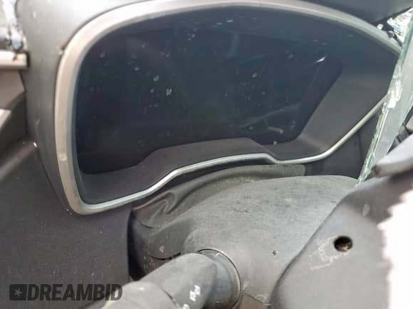 2025 Toyota Corolla XSE z VIN JTNC4MBE6S3235422, wystawiony jako Copart lot #70347625 z przebiegiem Nie podano mil oraz Szkoda całkowita • Salvage title. Historia ofert i sprzedaży dostępna na DreamBid. Obrazek 9.