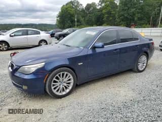 2008 BMW 5 Series 528xi с VIN WBANV13558CZ50592, выставлен на аукционе Copart как лот 70328265 с пробегом 110 042 миль миль и Списание • Salvage title. История ставок и продаж доступна на DreamBid. Изображение 1.