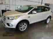 2017 Ford Escape SE с VIN 1FMCU9GD7HUE73439, выставлен на аукционе Copart как лот 81033735 с пробегом 179 814 миль миль и Чистый • Clean title. История ставок и продаж доступна на DreamBid. Изображение 1.
