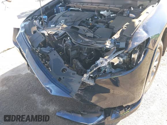 2025 Mazda CX-5 S Preferred with VIN JM3KFBCLXS0671940, listed as a IAAI auction lot 43137879 with 3,151 mi miles and . Bid and sale history available at DreamBid. Image 6.