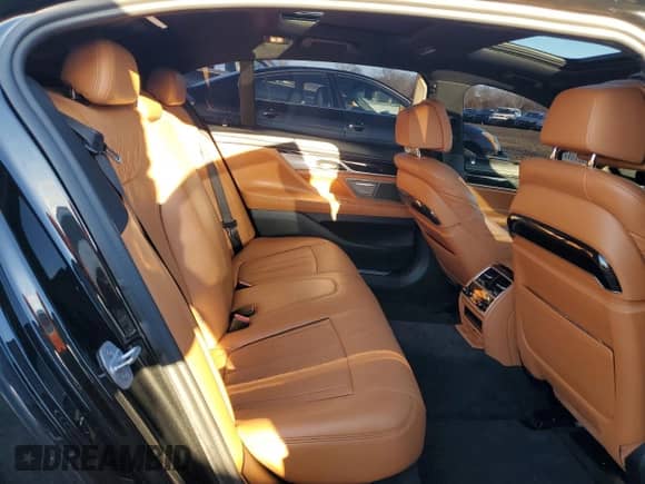 2019 BMW 7 Series 750i xDrive with VIN WBA7F2C55KB240830, listed as a Copart auction lot 42550295 with 81,334 mi miles and Salvage title. Bid and sale history available at DreamBid. Image 10.