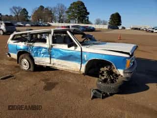 1993 Chevrolet Blazer с VIN 1GNDT13W3P2162256, выставлен на аукционе Copart как лот 41904865 с пробегом 191 390 миль миль и Списание • Salvage title. История ставок и продаж доступна на DreamBid. Изображение 4.