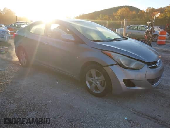 2013 Hyundai Elantra GLS с VIN KMHDH4AE0DU895818, выставлен на аукционе IAAI как лот 43436492 с пробегом 118 885 миль миль и . История ставок и продаж доступна на DreamBid. Изображение 1.