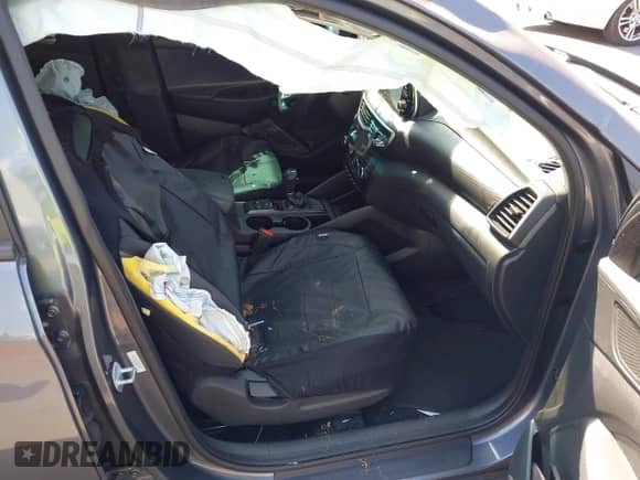 2019 Hyundai Tucson Sport z VIN KM8J33AL5KU925161, wystawiony jako IAAI lot #41570199 z przebiegiem 85 081 mil mil oraz . Historia ofert i sprzedaży dostępna na DreamBid. Obrazek 5.