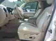 2010 Ford Explorer XLT с VIN 1FMEU6DEXAUA47271, выставлен на аукционе Copart как лот 61426815 с пробегом 324 789 миль миль и Списание • Salvage title. История ставок и продаж доступна на DreamBid. Изображение 7.