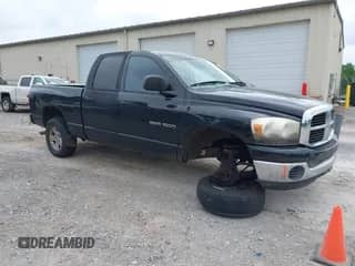 2007 Dodge 1500 SLT with VIN 1D7HA18P27S106445, listed as a IAAI auction lot 42230372 with 231,878 mi miles and . Bid and sale history available at DreamBid. Image 1.