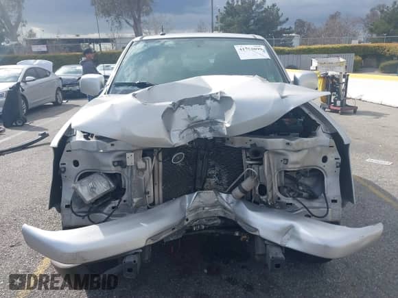 2010 Chevrolet Colorado 1LT z VIN 1GCDSCDE5A8148912, wystawiony jako IAAI lot #41752099 z przebiegiem Nie podano mil oraz . Historia ofert i sprzedaży dostępna na DreamBid. Obrazek 12.