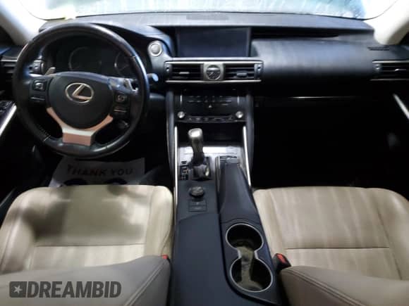 2017 Lexus IS 300 z VIN JTHCM1D28H5015488, wystawiony jako Copart lot #86219525 z przebiegiem Nie podano mil oraz Szkoda całkowita • Salvage title. Historia ofert i sprzedaży dostępna na DreamBid. Obrazek 8.