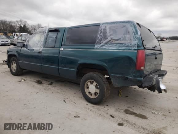 1997 Chevrolet Silverado 1500 with VIN 1GCEC19W1VE157394, listed as a Copart auction lot 44196375 with 232,327 mi miles and Salvage title. Bid and sale history available at DreamBid. Image 2.