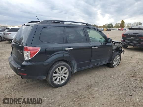 2013 Subaru Forester X Limited z VIN JF2SHAEC7DH430806, wystawiony jako Copart lot #82316925 z przebiegiem 129 387 mil mil oraz Czysty tytuł • Clean title. Historia ofert i sprzedaży dostępna na DreamBid. Obrazek 3.
