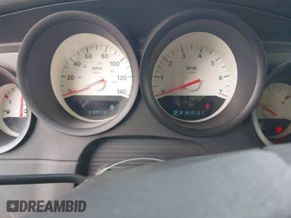2005 Dodge Magnum SE with VIN 2D4FV48T25H533474, listed as a IAAI auction lot 42395361 with 83,918 mi miles and . Bid and sale history available at DreamBid. Image 7.