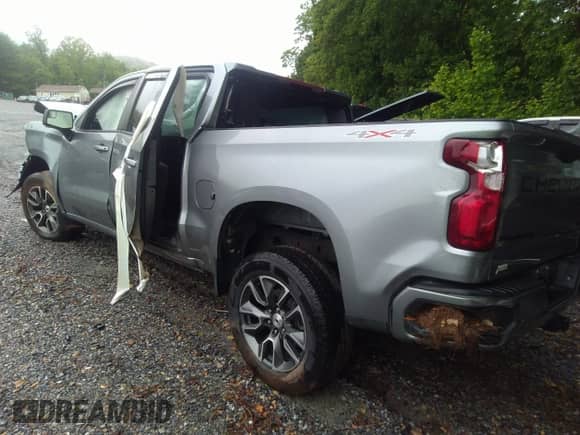 2023 Chevrolet Silverado 1500 RST with VIN 2GCUDEED1P1112285, listed as a IAAI auction lot 41731538 with Not provided miles and . Bid and sale history available at DreamBid. Image 3.