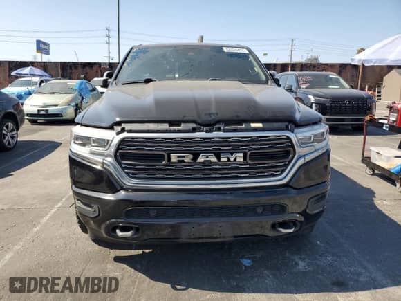 2020 Ram 1500 Limited z VIN 1C6RREHT9LN100394, wystawiony jako Copart lot #62424455 z przebiegiem Nie podano mil oraz Szkoda całkowita • Salvage title. Historia ofert i sprzedaży dostępna na DreamBid. Obrazek 5.