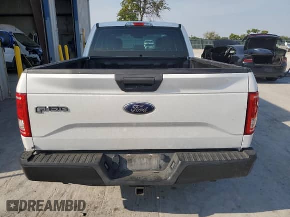 2016 Ford F-150 XLT z VIN 1FTEX1CP8GFA60406, wystawiony jako Copart lot #80323075 z przebiegiem 214 354 mil mil oraz Szkoda całkowita • Salvage title. Historia ofert i sprzedaży dostępna na DreamBid. Obrazek 6.