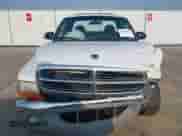 2000 Dodge Dakota with VIN 1B7GL22X0YS705456, listed as a IAAI auction lot 42406392 with 123,168 mi miles and . Bid and sale history available at DreamBid. Image 12.