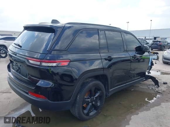 2024 Jeep Grand Cherokee Altitude X с VIN 1C4RJHAGXRC215315, выставлен на аукционе IAAI как лот 42437356 с пробегом 19 094 миль миль и . История ставок и продаж доступна на DreamBid. Изображение 4.