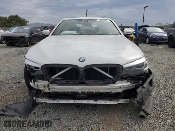 2019 BMW 5 Series 540i с VIN WBAJE5C52KWW32621, выставлен на аукционе Copart как лот 85782055 с пробегом 73 350 миль миль и Списание • Salvage title. История ставок и продаж доступна на DreamBid. Изображение 5.