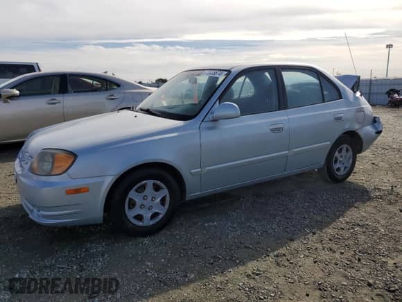 2003 Hyundai Accent GL с VIN KMHCG45C13U429952, выставлен на аукционе Copart как лот 77835874 с пробегом 120 554 миль миль и Списание • Salvage title. История ставок и продаж доступна на DreamBid. Изображение 1.