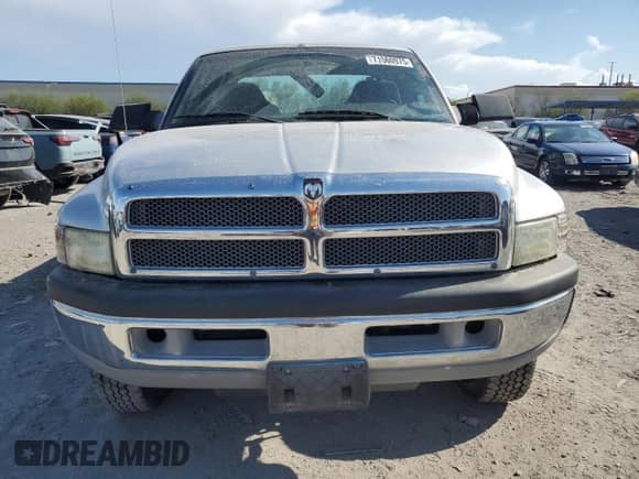 2001 Dodge 2500 with VIN 3B7KF23701G820913, listed as a Copart auction lot 71560975 with 60,430 mi miles and Salvage title. Bid and sale history available at DreamBid. Image 5.
