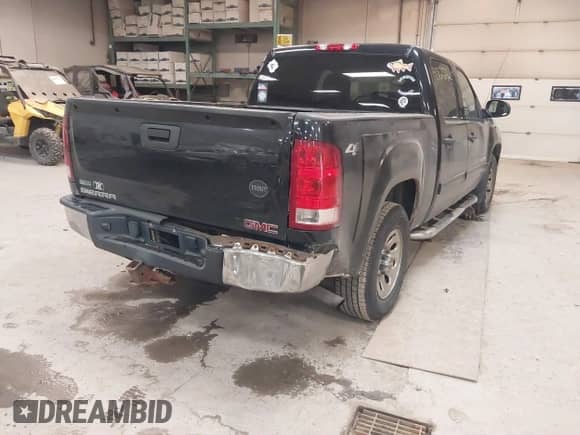 2011 GMC Sierra 1500 SL z VIN 3GTP2UEA0BG191032, wystawiony jako IAAI lot #41362625 z przebiegiem 155 539 mil mil oraz . Historia ofert i sprzedaży dostępna na DreamBid. Obrazek 4.