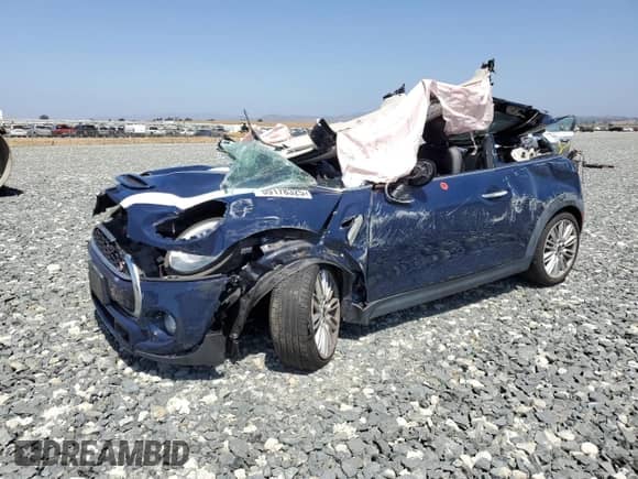 2015 MINI Hardtop S with VIN WMWXP7C50F2A37623, listed as a Copart auction lot 59178325 with Not provided miles and Salvage title. Bid and sale history available at DreamBid. Image 1.