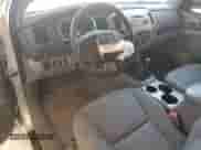 2007 Toyota Tacoma PreRunner z VIN 5TENX62N27Z353184, wystawiony jako Copart lot #56592915 z przebiegiem 122 770 mil mil oraz Szkoda całkowita • Salvage title. Historia ofert i sprzedaży dostępna na DreamBid. Obrazek 8.