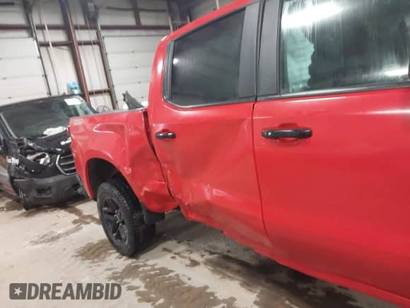 2022 Chevrolet Silverado 1500 LT Trail Boss с VIN 1GCPYFED1NZ170344, выставлен на аукционе IAAI как лот 41481111 с пробегом 136 253 миль миль и . История ставок и продаж доступна на DreamBid. Изображение 6.