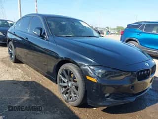 2015 BMW 3 Series 320i xDrive с VIN WBA3C3G55FNT52782, выставлен на аукционе IAAI как лот 42214254 с пробегом 140 613 миль миль и . История ставок и продаж доступна на DreamBid. Изображение 1.