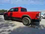 2017 Ram 1500 Rebel z VIN 1C6RR7YT0HS532358, wystawiony jako Copart lot #52998175 z przebiegiem 87 064 mil mil oraz Czysty tytuł • Clean title. Historia ofert i sprzedaży dostępna na DreamBid. Obrazek 2.