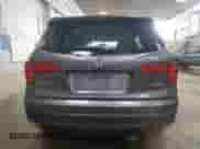 2017 Honda Pilot EX-L z VIN 5FNYF6H78HB002176, wystawiony jako Copart lot #56509795 z przebiegiem 127 318 mil mil oraz Szkoda całkowita • Salvage title. Historia ofert i sprzedaży dostępna na DreamBid. Obrazek 6.