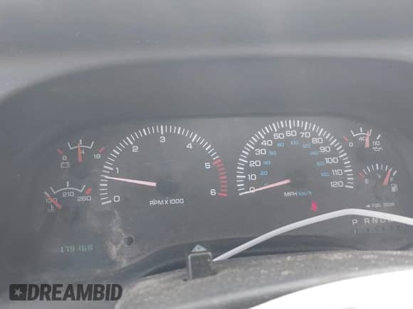 2001 Dodge 2500 z VIN 3B7KC26Z71M561148, wystawiony jako IAAI lot #43248154 z przebiegiem 179 168 mil mil oraz . Historia ofert i sprzedaży dostępna na DreamBid. Obrazek 7.