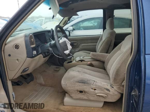 1998 GMC Sierra 1500 z VIN 2GTEC19M7W1508312, wystawiony jako Copart lot #79460454 z przebiegiem 303 454 mil mil oraz Szkoda całkowita • Salvage title. Historia ofert i sprzedaży dostępna na DreamBid. Obrazek 7.