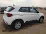 2022 Hyundai Venue SE z VIN KMHRB8A35NU133065, wystawiony jako Copart lot #58865205 z przebiegiem 87 083 mil mil oraz Szkoda całkowita • Salvage title. Historia ofert i sprzedaży dostępna na DreamBid. Obrazek 3.