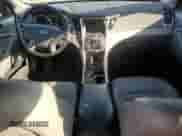 2013 Hyundai Sonata Limited z VIN KMHEC4A41DA077056, wystawiony jako Copart lot #80755985 z przebiegiem 104 371 mil mil oraz Szkoda całkowita • Salvage title. Historia ofert i sprzedaży dostępna na DreamBid. Obrazek 8.