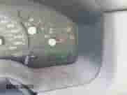 2004 Ford Explorer XLT z VIN 1FMZU73K44ZA30438, wystawiony jako IAAI lot #43392566 z przebiegiem 277 220 mil mil oraz . Historia ofert i sprzedaży dostępna na DreamBid. Obrazek 7.