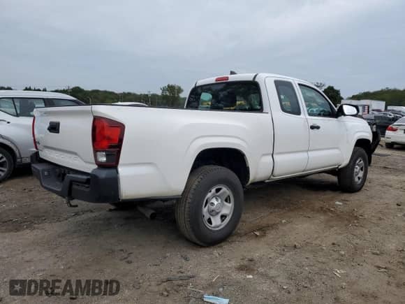 2018 Toyota Tacoma SR with VIN 5TFSX5EN0JX059578, listed as a Copart auction lot 84287615 with 68,235 mi miles and Salvage title. Bid and sale history available at DreamBid. Image 3.
