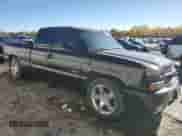 2003 Chevrolet Silverado SS с VIN 2GCEK19N531270435, выставлен на аукционе Copart как лот 76632764 с пробегом 200 234 миль миль и Списание • Salvage title. История ставок и продаж доступна на DreamBid. Изображение 4.