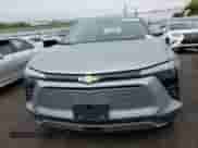2024 Chevrolet Blazer EV eAWD LT z VIN 3GNKDBRJ6RS216016, wystawiony jako Copart lot #56030065 z przebiegiem 11 309 mil mil oraz Szkoda całkowita • Salvage title. Historia ofert i sprzedaży dostępna na DreamBid. Obrazek 5.