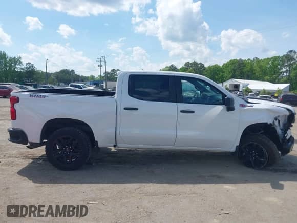2024 Chevrolet Silverado 1500 Custom Trail Boss с VIN 3GCPDCEK2RG210591, выставлен на аукционе IAAI как лот 42157840 с пробегом 36 744 миль миль и . История ставок и продаж доступна на DreamBid. Изображение 13.