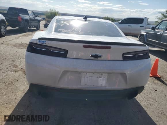 2018 Chevrolet Camaro 1LS с VIN 1G1FA1RX4J0107348, выставлен на аукционе Copart как лот 61759085 с пробегом 55 602 миль миль и Списание • Salvage title. История ставок и продаж доступна на DreamBid. Изображение 6.