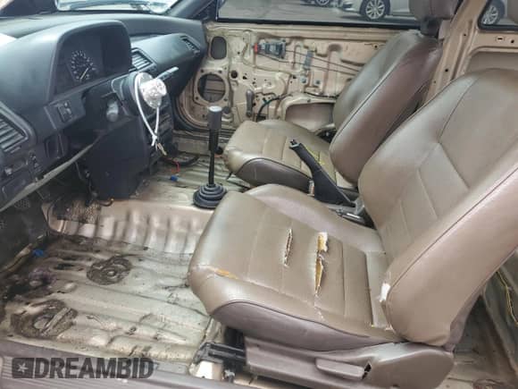 1990 Honda Civic with VIN 2HGED6343LH555344, listed as a Copart auction lot 51232765 with 217,533 mi miles and Salvage title. Bid and sale history available at DreamBid. Image 7.